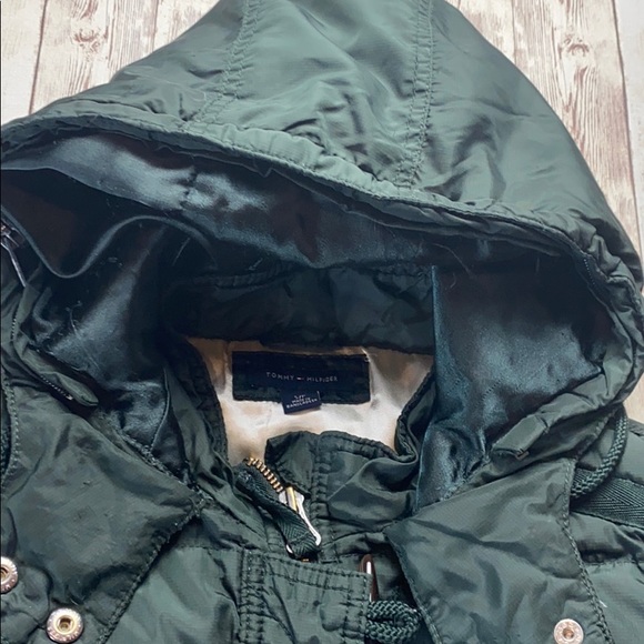 Sold Retro Tommy Hilfiger  green puffer coat size S - Picture 8 of 11